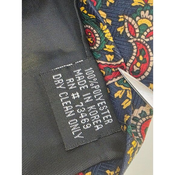 Disney Winnie The Pooh Paisley Necktie Eyore Tigger By Exquisite Apparel - Picture 4 of 4